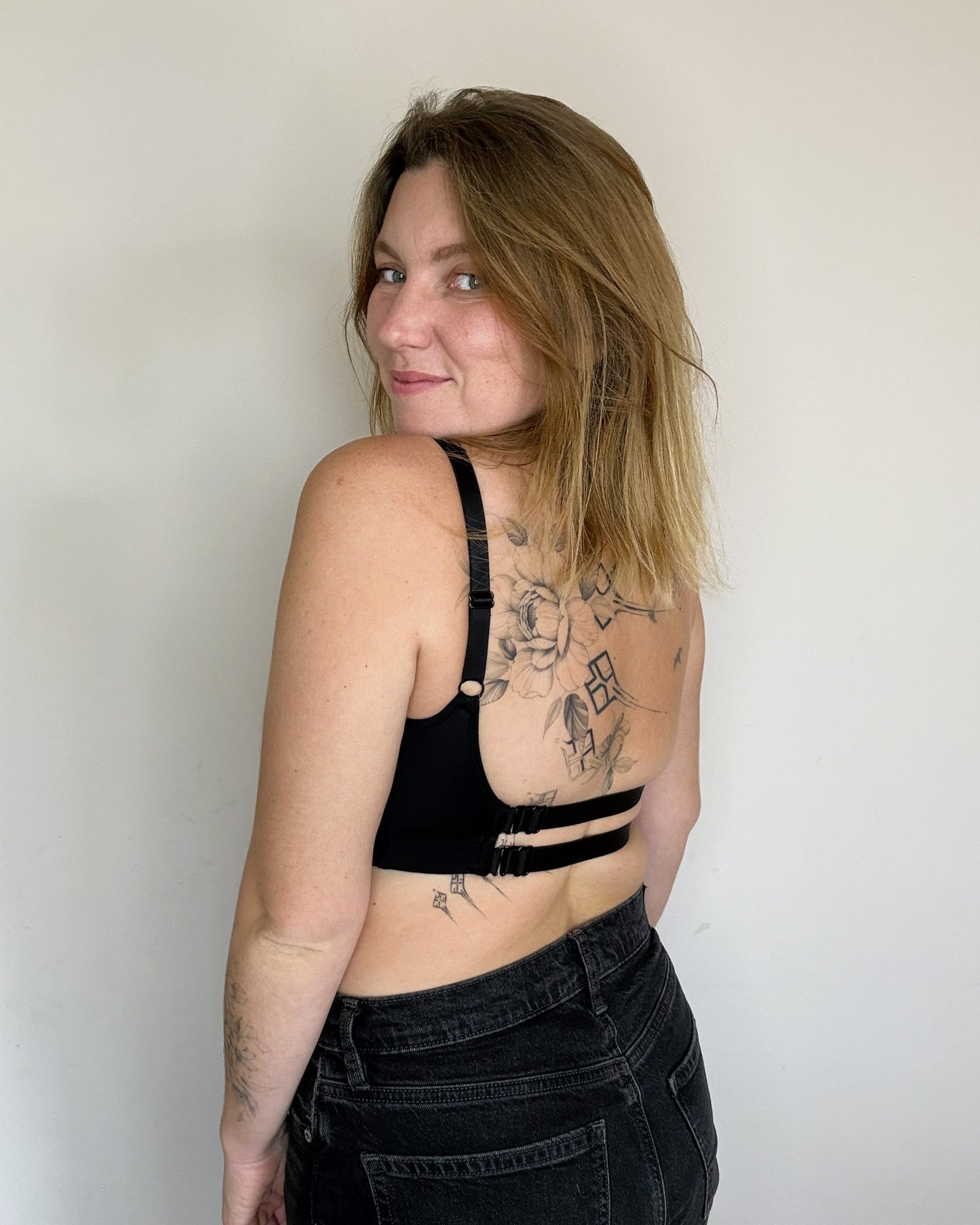 חזייה ללא ברזלים מידות גדולות - דוני