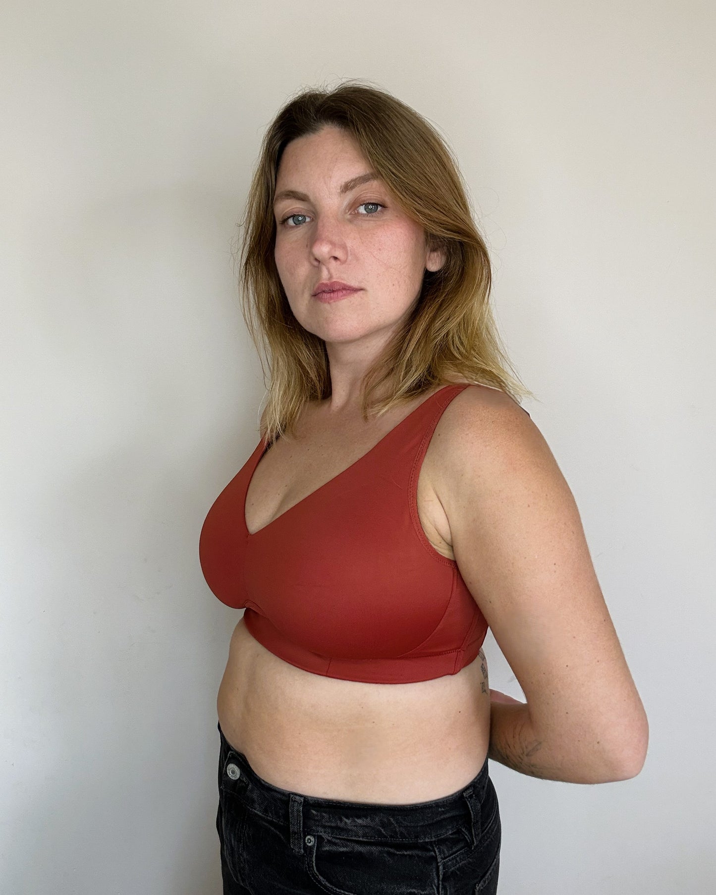 חזייה ללא ברזלים מידות גדולות - דוני