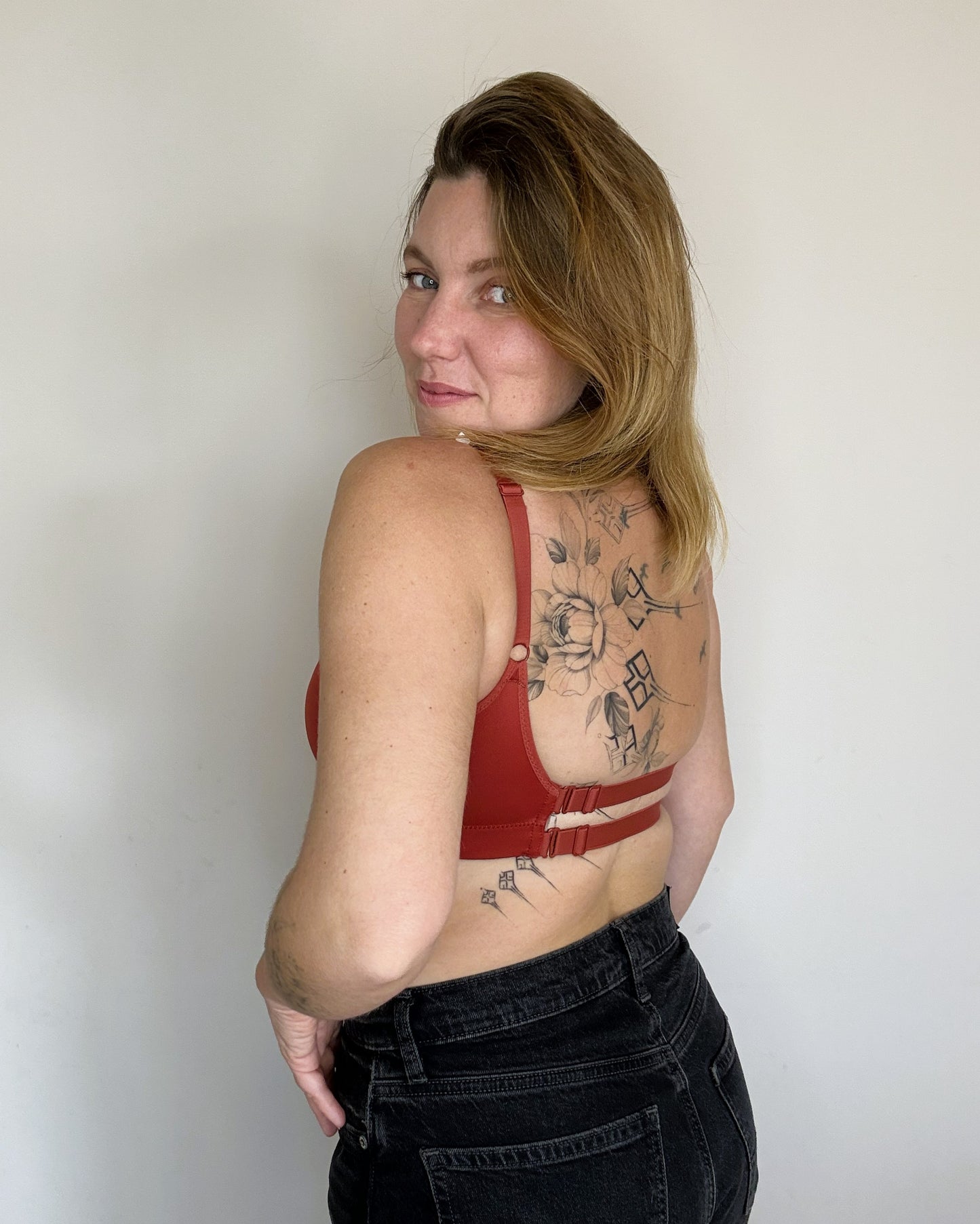 חזייה ללא ברזלים מידות גדולות - דוני