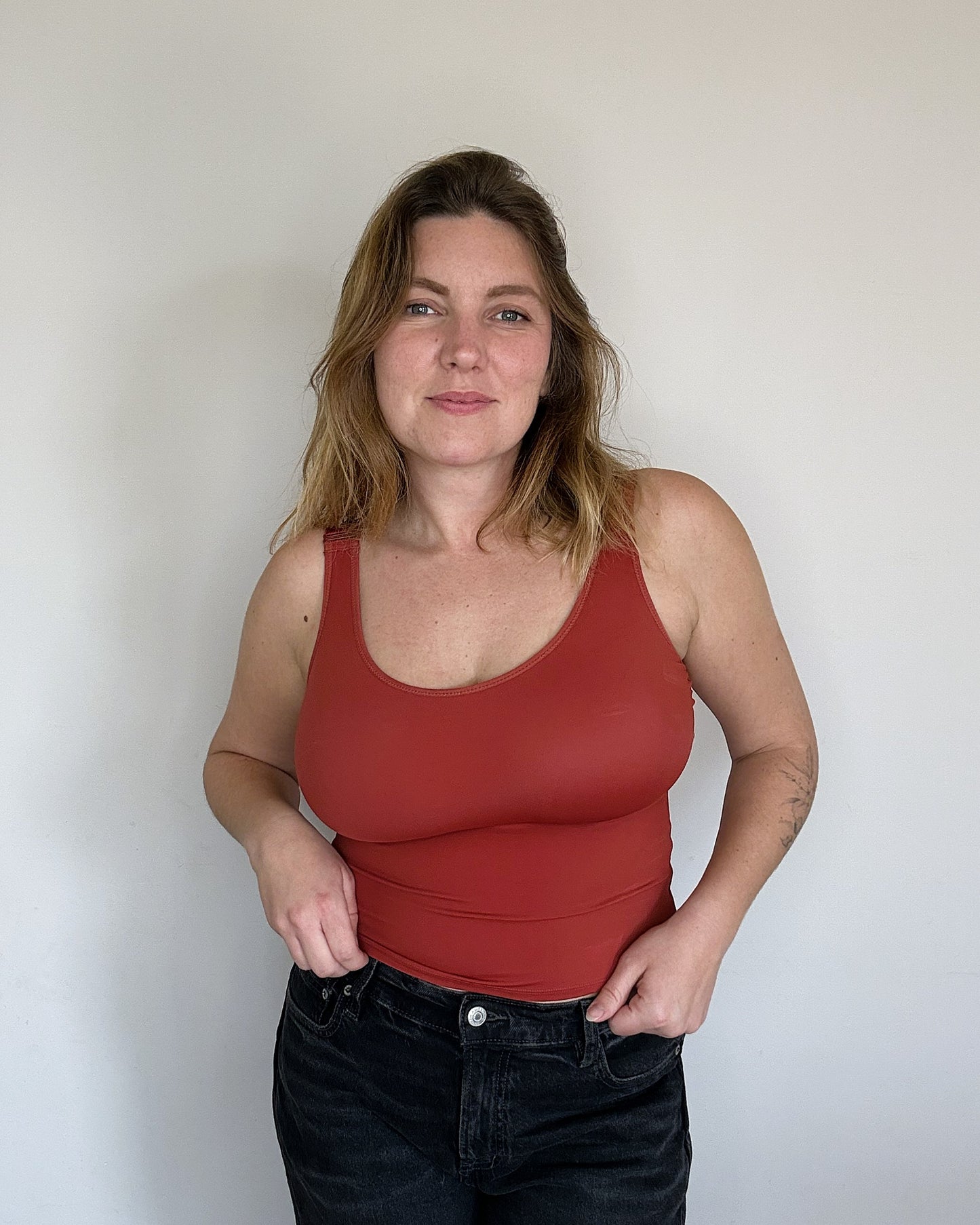 גופייה עם תמיכה מידות גדולות - בילי