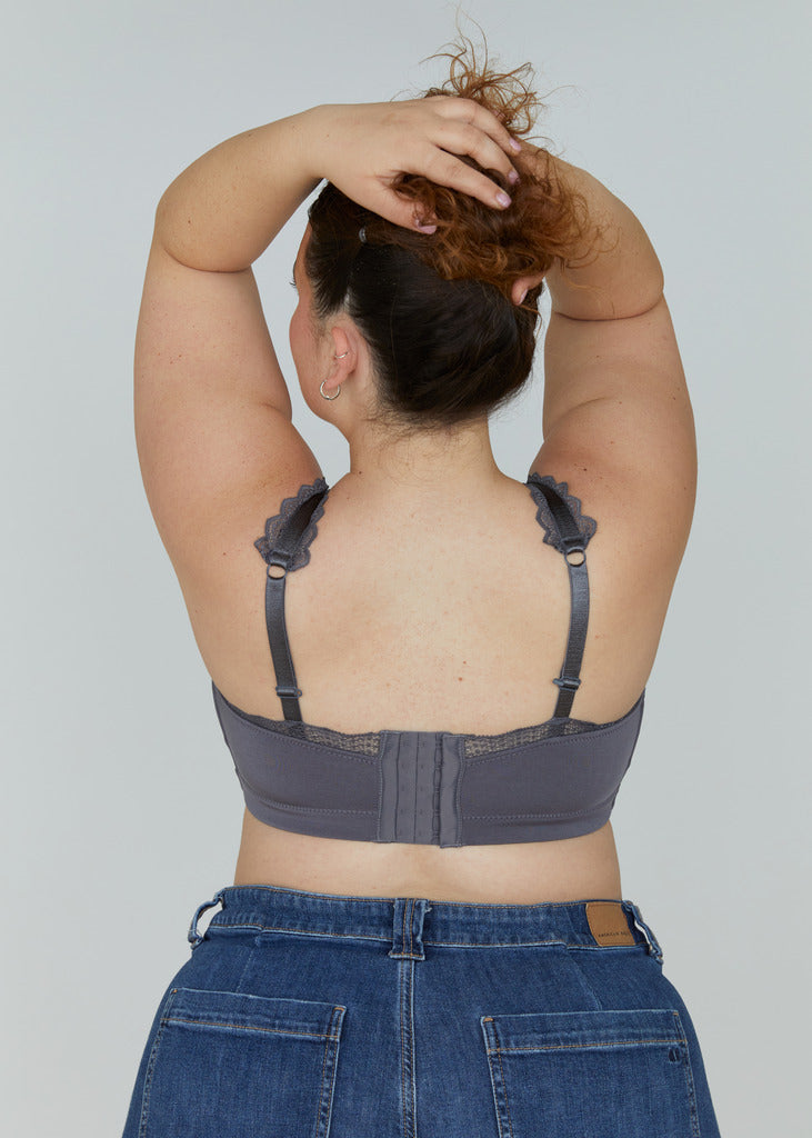 חזייה ללא ברזלים מידות גדולות - איב